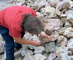Prüfung des Naturstein-Materials